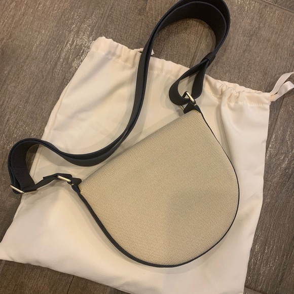 Sold on cross post - Picture 3 of 7